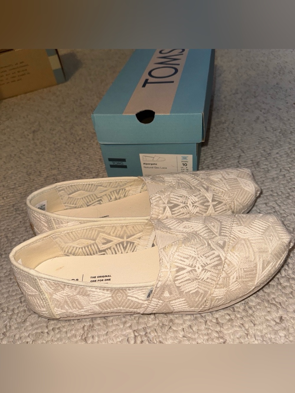 TOMS Women's Natural Geo Lace Classic Alpargata Slip-On